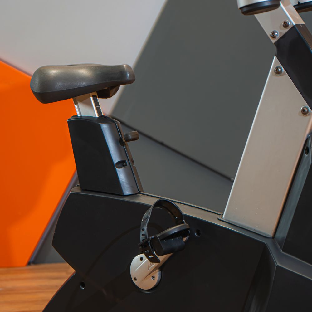 Bike Vertical Life Fitness Infinity thumb 4