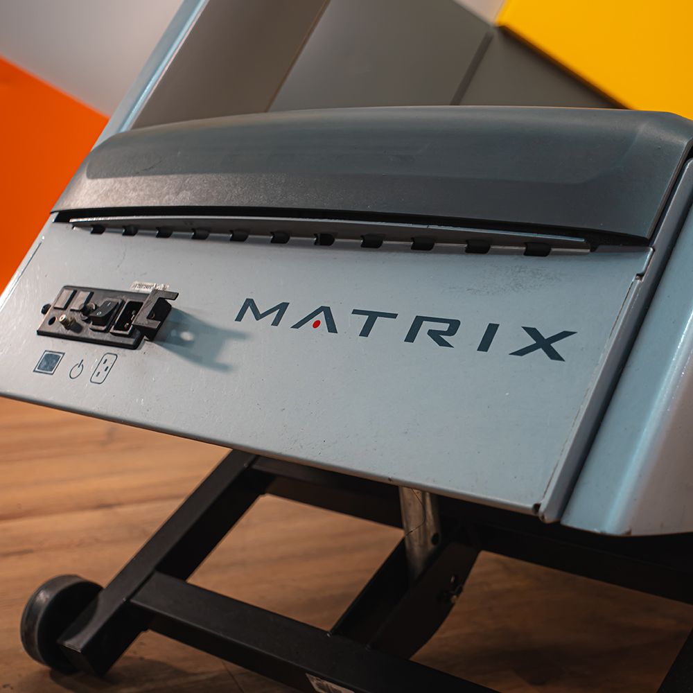 Esteira Matrix T1X thumb 4